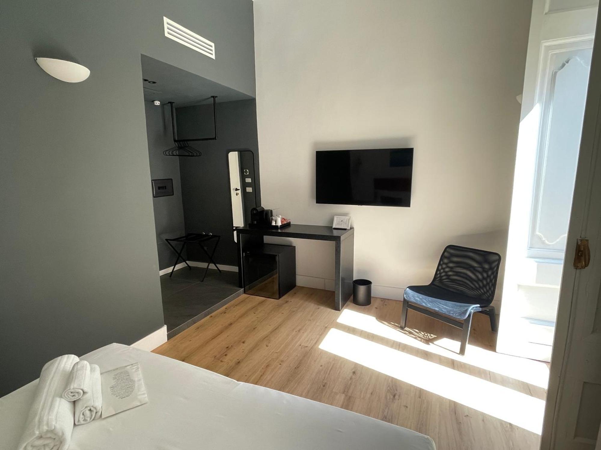 Rolando Domus Bed & Breakfast Naples Exterior photo