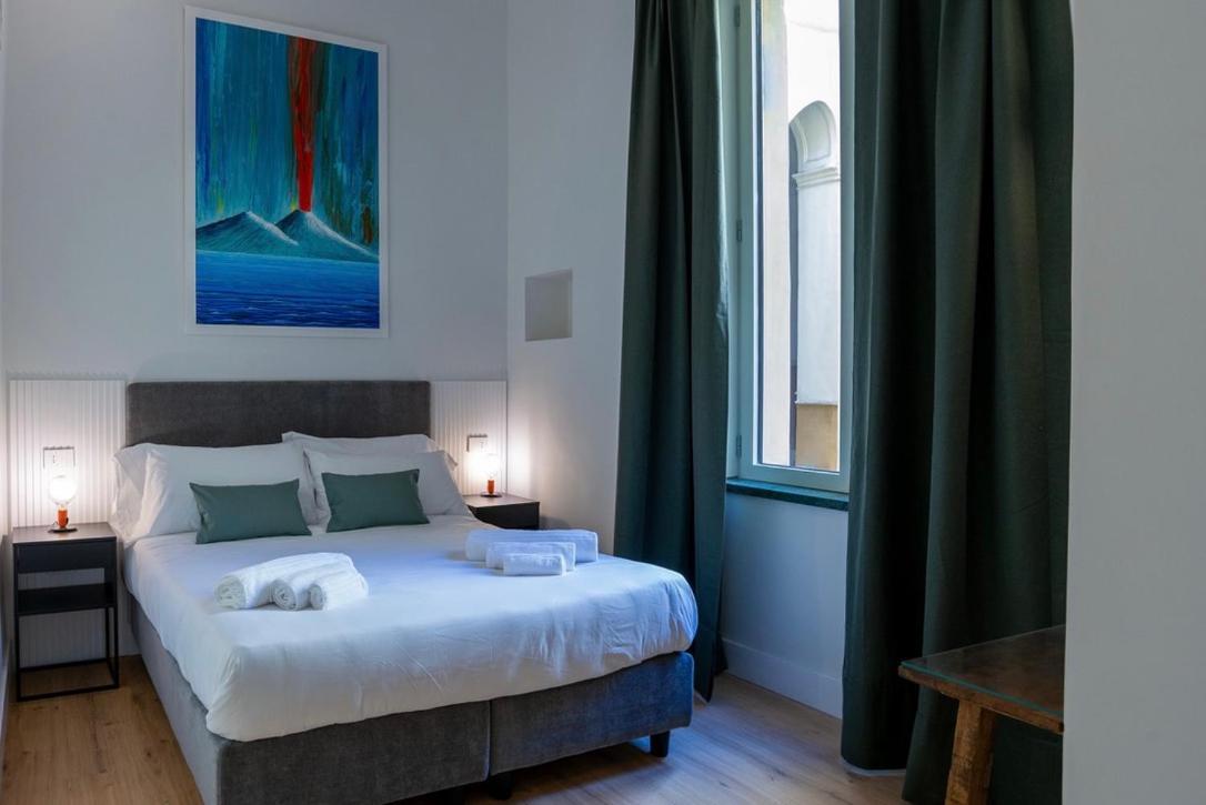 Rolando Domus Bed & Breakfast Naples Exterior photo